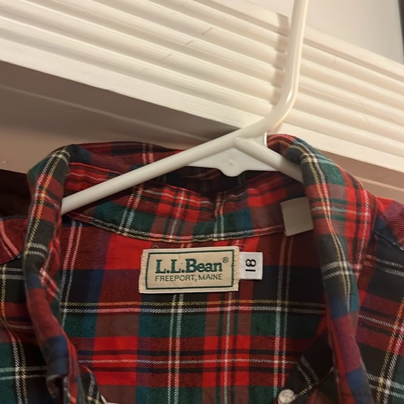 L.L.Bean flannel - Picture 2 of 4